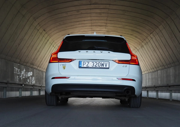 Volvo V60 cena 91900 przebieg: 75000, rok produkcji 2019 z Poznań małe 704